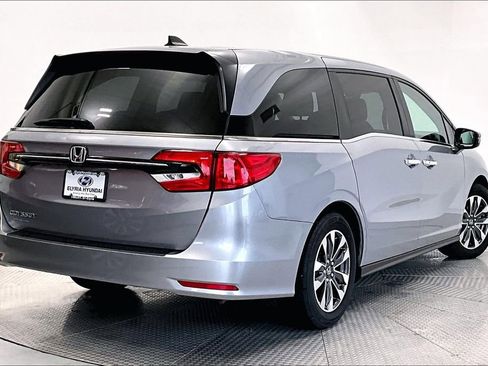 Used 2023 Honda Odyssey EX-L image 2