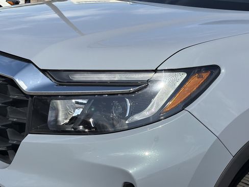 Used 2022 Honda Passport EX-L image 11