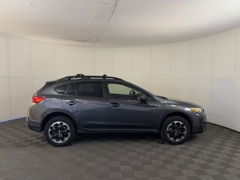 Used 2021 Subaru Crosstrek 2.0i Premium image 4