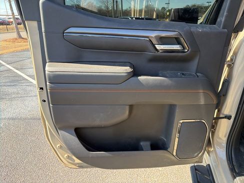 Used 2022 GMC Sierra 1500 AT4 w/ AT4 Premium Package image 17