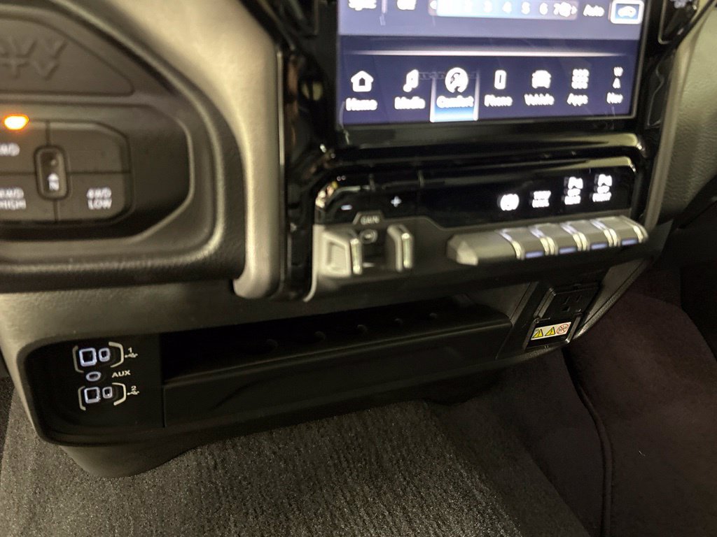 Used 2025 RAM 2500 Laramie w/ Towing Technology Group AWD/4WD image 50