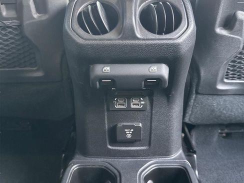 Used 2020 Jeep Wrangler Unlimited Rubicon AWD/4WD image 21