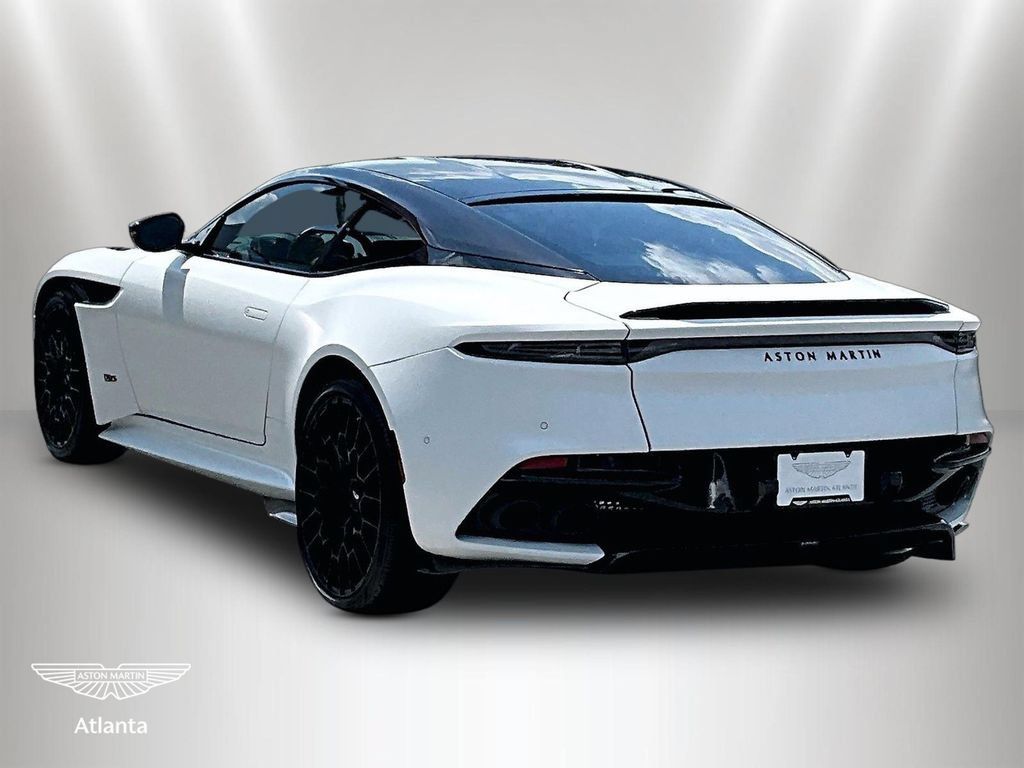 Used 2023 Aston Martin DBS Coupe RWD image 9
