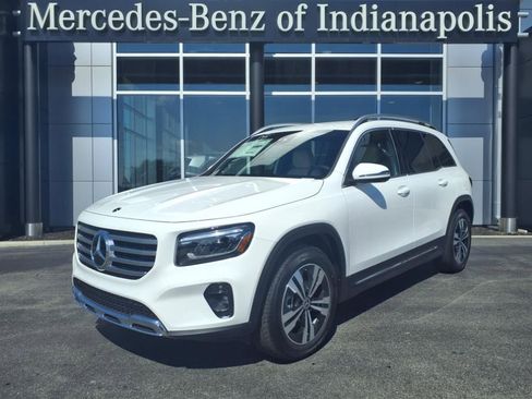New 2025 Mercedes-Benz GLB 250 4MATIC image 1