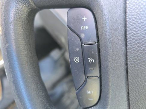 Used 2017 Chevrolet Express 2500 image 19