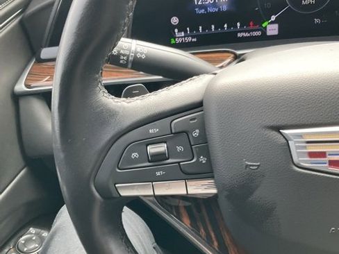 Used 2022 Cadillac Escalade Luxury image 28