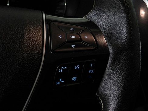 Used 2019 Ford Explorer Platinum image 42