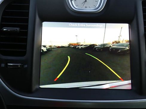 Used 2019 Chrysler 300 Touring w/ Sport Appearance Package image 15