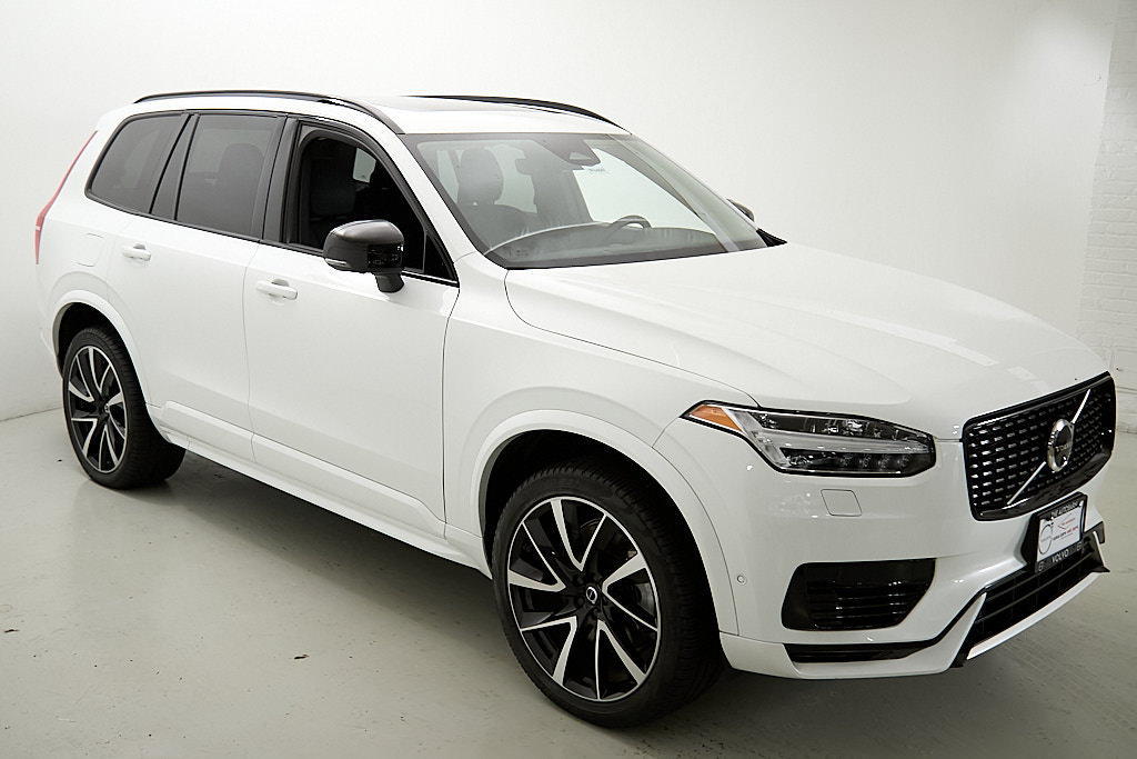 Certified 2023 Volvo XC90 T8 Plus w/ Protection Package Premier AWD/4WD image 4