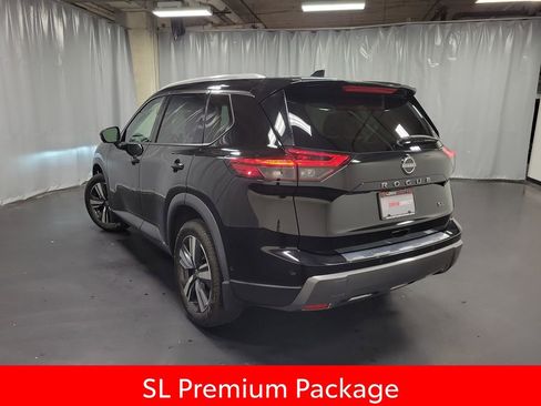 Used 2024 Nissan Rogue SL w/ SL Premium Package FWD image 6