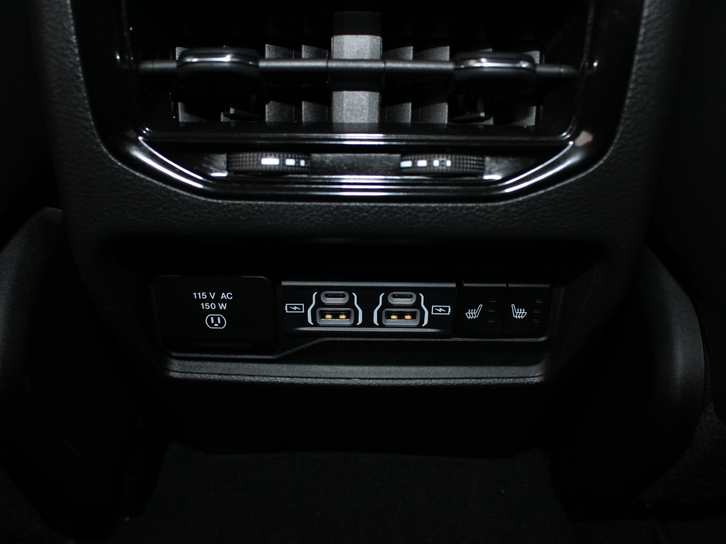 Used 2023 Jeep Grand Cherokee Limited w/ Luxury Tech Group II AWD/4WD image 41