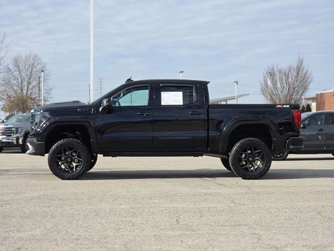 Used 2023 GMC Sierra 1500 AT4 w/ AT4 Premium Package image 3