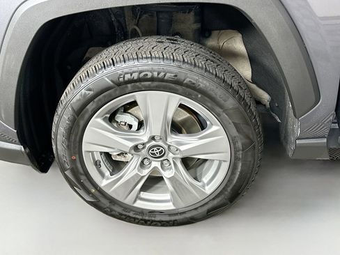 Used 2024 Toyota RAV4 XLE image 31