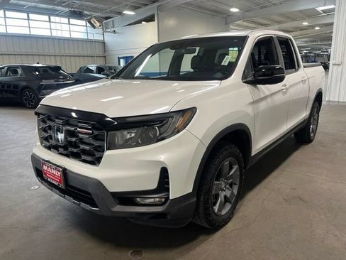 Used 2024 Honda Ridgeline TrailSport image 7