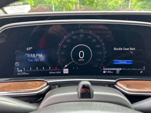 Used 2021 Cadillac Escalade Sport Platinum w/ Heavy-Duty Trailer Package AWD/4WD image 33