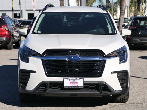 Certified 2025 Subaru Ascent Premium image 8