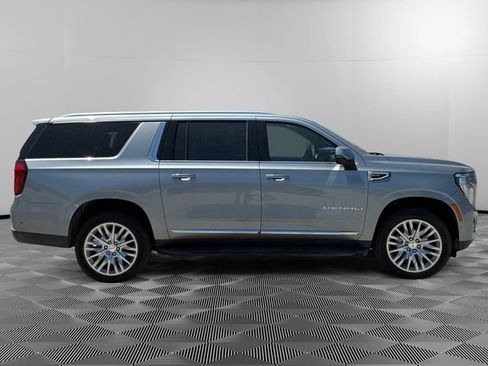 Certified 2025 GMC Yukon XL Denali AWD/4WD image 6