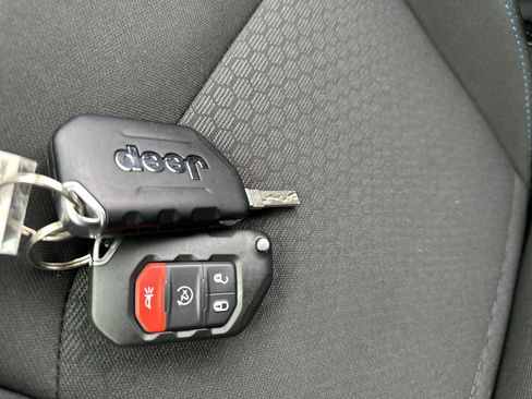 Used 2023 Jeep Wrangler Unlimited Rubicon 4xe w/ Cold Weather Group image 20