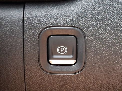 Used 2024 Chevrolet Silverado 1500 Custom AWD/4WD image 24