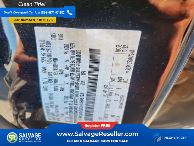 Used 2017 Ford Escape SE w/ Equipment Group 201A FWD image 17