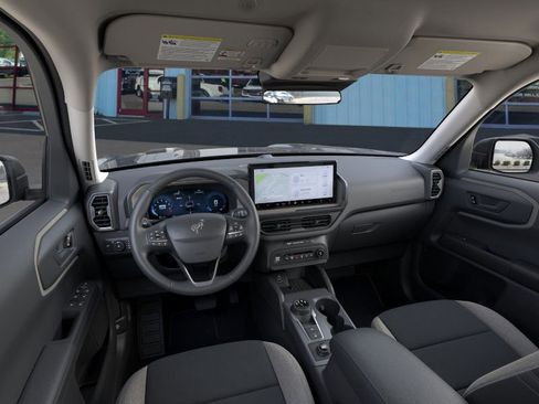 Used 2025 Ford Bronco Sport Big Bend w/ Convenience Package image 9