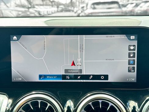 Used 2023 Mercedes-Benz EQB 300 4MATIC image 14