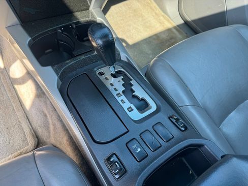 Used 2005 Toyota 4Runner Limited AWD/4WD image 17