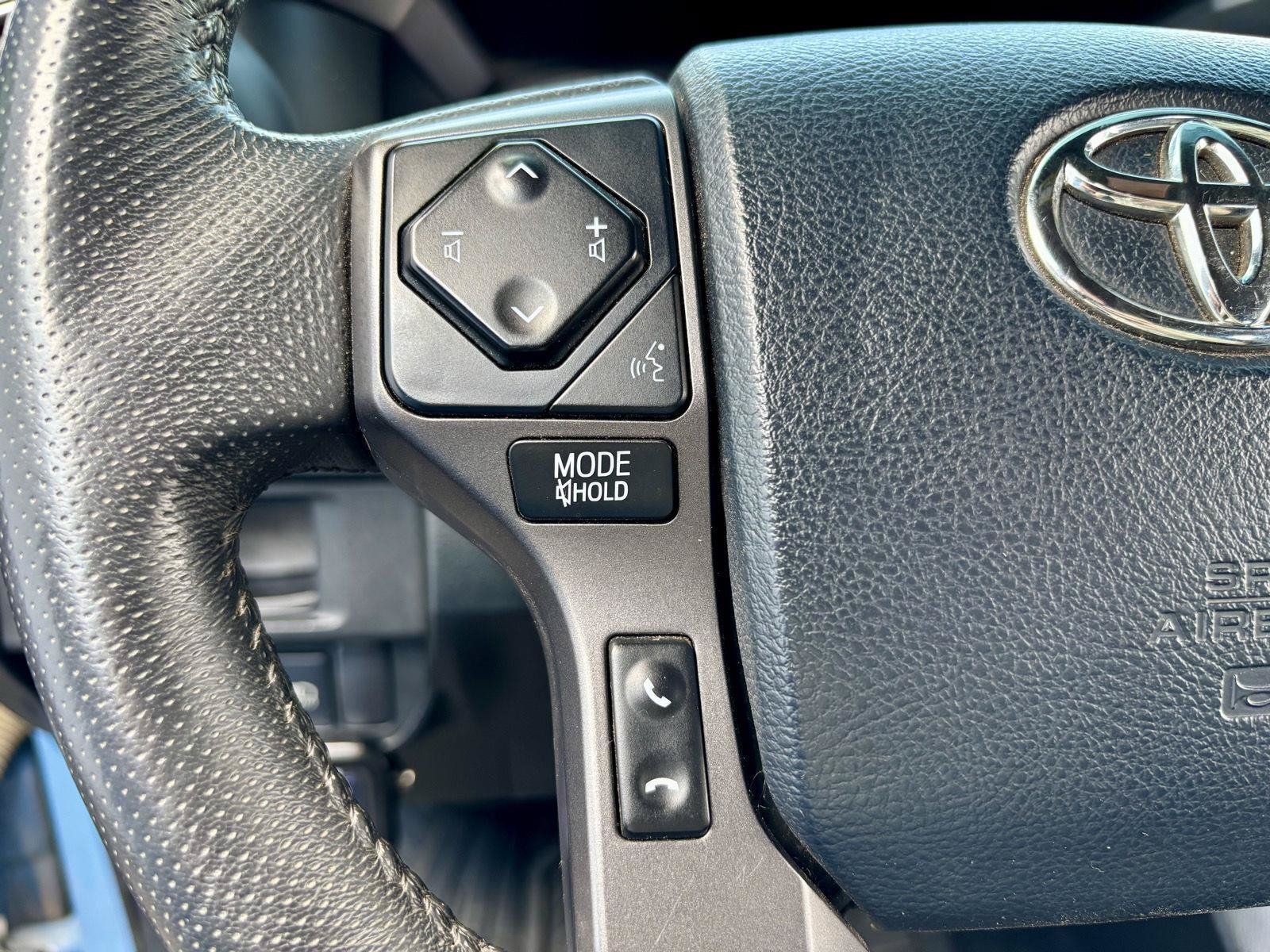 Used 2019 Toyota Tacoma TRD Off-Road AWD/4WD image 22