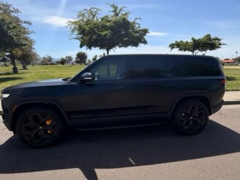 Used 2023 Rivian R1S Adventure AWD/4WD image 3