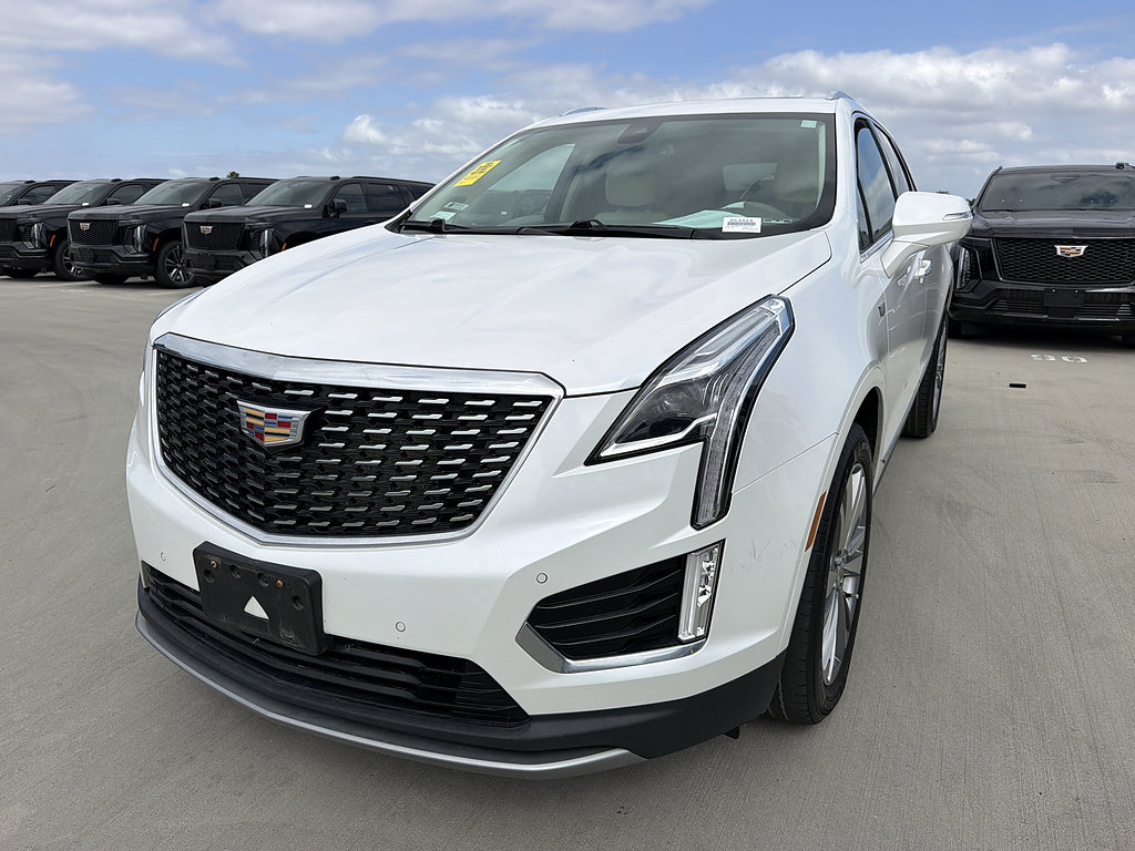 Used 2023 Cadillac XT5 Premium Luxury FWD image 2