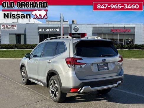 Used 2023 Subaru Forester Touring image 5