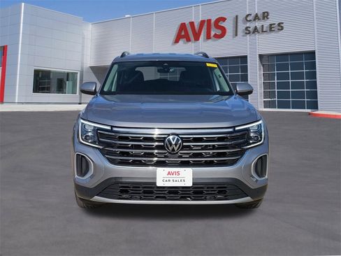 Used 2025 Volkswagen Atlas SE image 10
