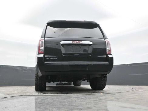 Used 2018 GMC Yukon Denali w/ Denali Ultimate Package AWD/4WD image 31