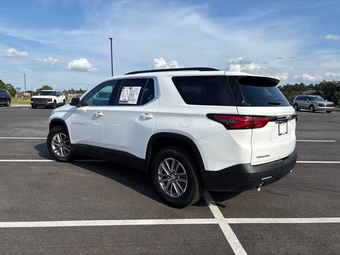 Used 2022 Chevrolet Traverse LT FWD image 30