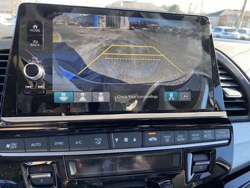 New 2026 Honda Odyssey Touring image 21