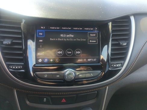 Used 2020 Chevrolet Trax LT w/ Driver Confidence Package image 14