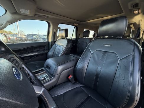 Used 2019 Ford Expedition Max Platinum image 22