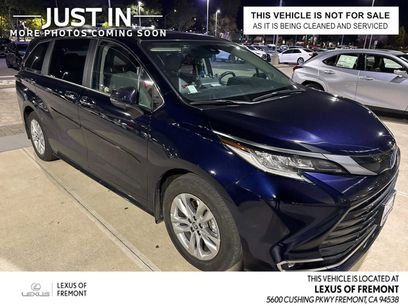 Used 2023 Toyota Sienna Limited