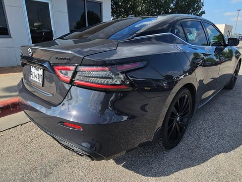 Used 2021 Nissan Maxima Platinum w/ 40th Anniversary Package FWD image 6