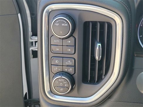 Used 2020 Chevrolet Silverado 1500 LTZ w/ LTZ Plus Package image 19