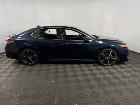 Used 2019 Toyota Camry XSE image 10