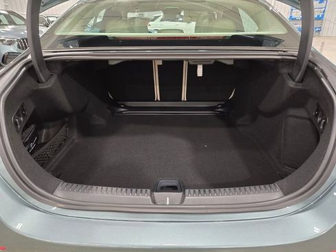 New 2026 Mercedes-Benz E 450 4MATIC Sedan image 9