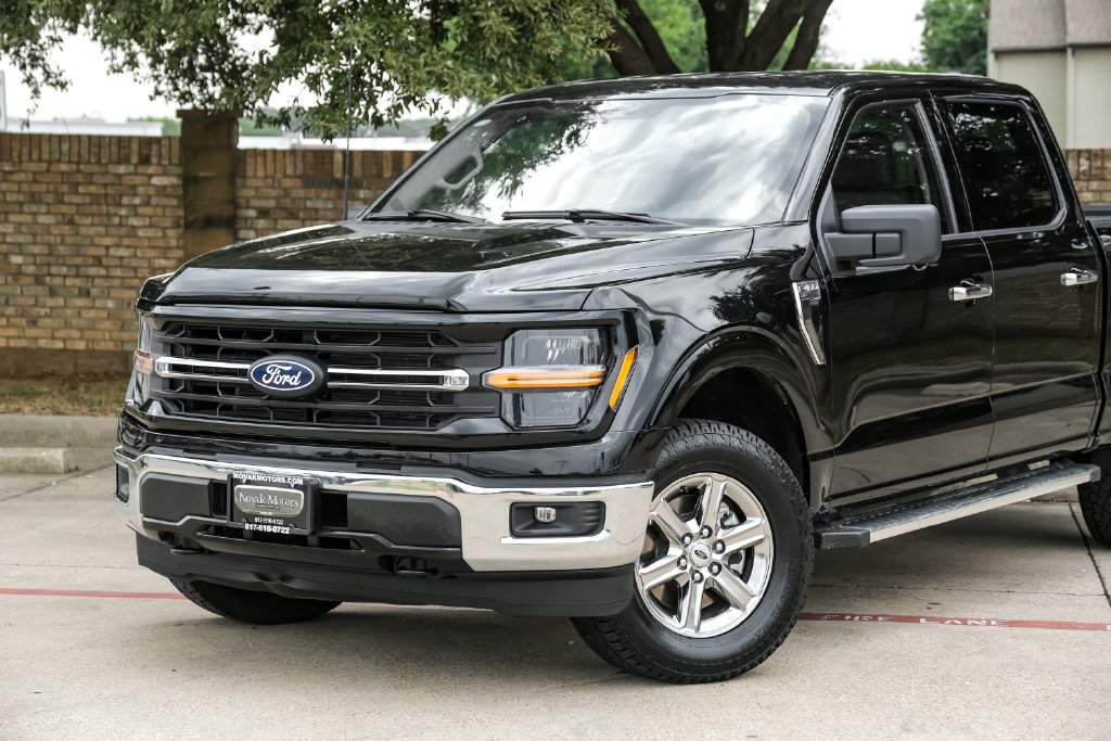 Used 2025 Ford F150 XLT w/ Equipment Group 301A Standard AWD/4WD image 12
