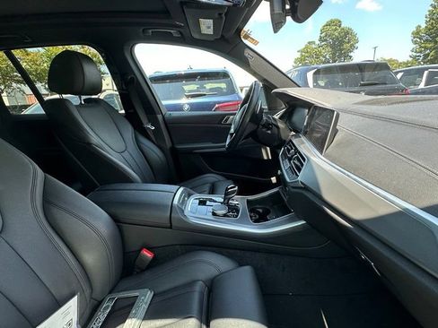 Used 2022 BMW X5 xDrive40i w/ Premium Package AWD/4WD image 7