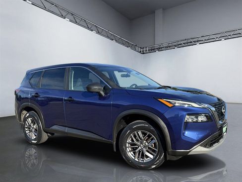 Used 2023 Nissan Rogue S AWD/4WD image 25