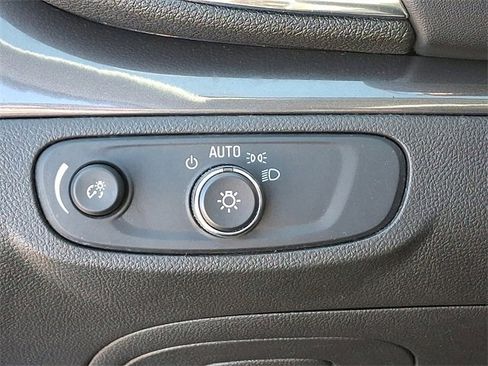 Used 2018 Buick Encore Preferred image 25