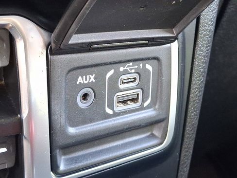 Used 2024 Jeep Wrangler High Altitude image 23