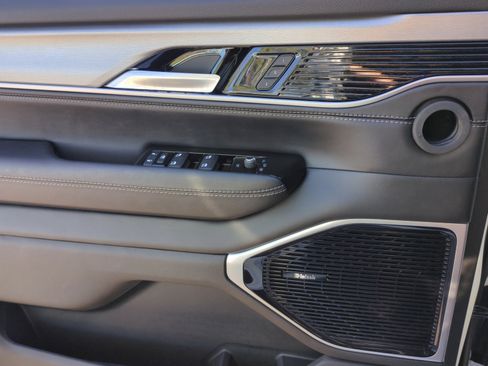 New 2026 Jeep Grand Wagoneer Limited AWD/4WD image 13