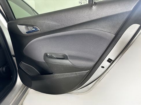 Used 2019 Chevrolet Cruze LT FWD image 27