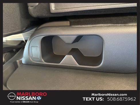 New 2025 Nissan Pathfinder SL w/ Black Appearance Package image 16